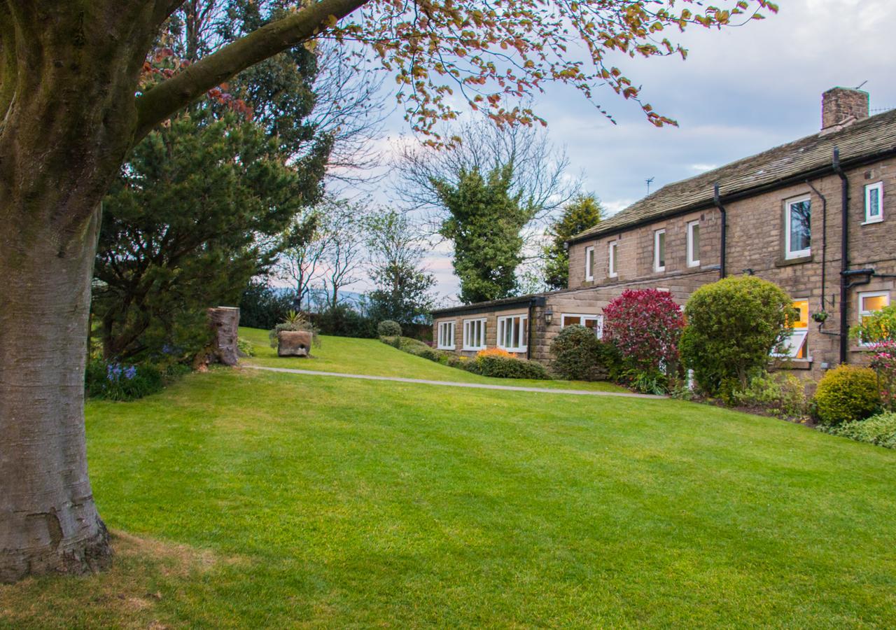 Windy Harbour Restaurant & B&B Glossop Exterior photo